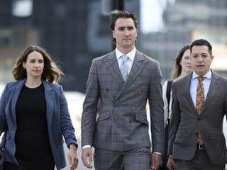 Fanúšikovia Edmontonu sa búria a spisujú petíciu: Kanaďana nechcú vidieť v drese Oilers