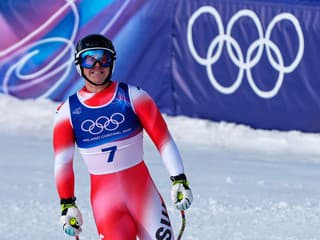 ZOH 2026 Zlatý hetrik! Von Allmen najúspešnejším mužom hier, Odermatt sa strachoval o medailu