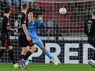 Toto má byť výkon veľkej Sparty? Slovenský brankár v pozápasovom hodnotení nikoho nešetril