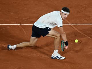 Od kŕčov na kurte až do semifinále: Český tenista píše na Roland Garros veľký príbeh