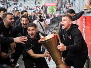 Totálny rozpad majstra: Po senzačnom titule prichádza debakel 0:7 a masívny výpredaj kádra