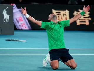 VIDEO Nadpozemský Novak Djokovič! Srbská legenda otočila duel so Sinnerom a je vo finále