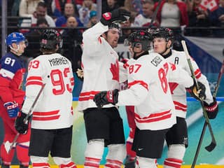 ZOH 2026 Kolotoč sa rozbehol vo veľkom štýle: Kanada a USA vstúpili do turnaja v plnej paráde