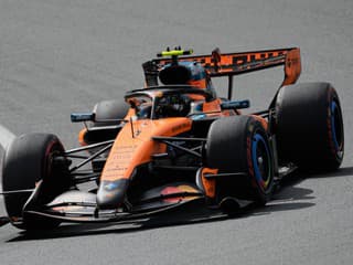 Divoké preteky F1! Tvrdý koniec Verstappena, bitka o prvenstvo a doslova taktické šachy