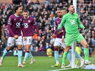 VIDEO Dúbravka opäť čaroval: Neskutočným výkonom vychytal body proti Spurs, Manchester doma nezaváhal