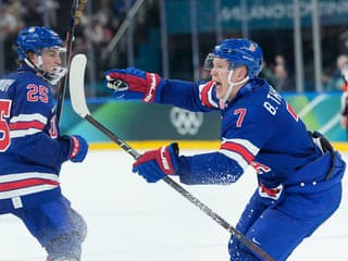 ZOH 2026 Najbizarnejší gól turnaja zaskočil USA: Outsider z Dánska poriadne vytrápil favorita