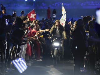 LOH 2024 Tom Cruise si na konci zalietal: Olympiádu ukončil záverečný ceremoniál