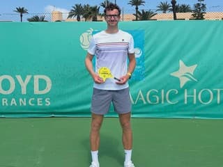 FOTO Takto hrá nasadená jednotka: Slovenský tenista získal cenný singlový titul