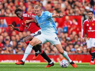 Červená karta a dráma až do konca: Hviezdnu bitku o Manchester rozhodol jediný gól