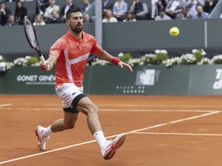 VIDEO Do tretice mu to predsa len vyšlo: Djokovič vyhral prvý antukový zápas v sezóne