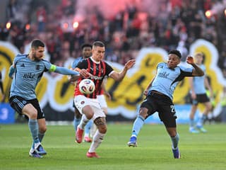 Najväčšie derby rozhodol jediný gól: Slovan dobyl Trnavu a obhajobu titulu má na dosah
