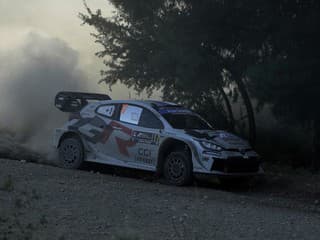 VIDEO Nepríjemná nehoda 9-násobného majstra sveta: Ogier s Ingrassiom skončili v nemocnici