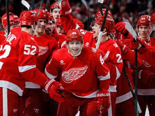 VIDEO Historický moment v NHL: Patrick Kane prekonal legendárneho Modana