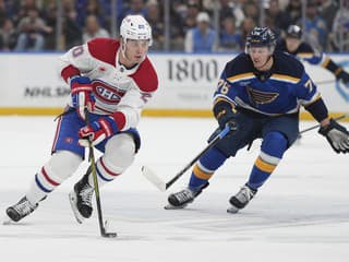 Slafkovský má nového spoluhráča: Montreal so St. Louis vymenil obrancu za útočníka