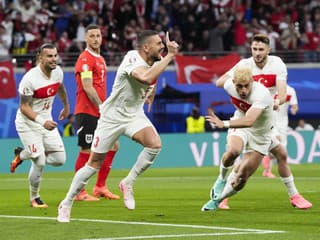 EURO 2024 Čierny kôň z Rakúska si o semifinále nezahrá: Stopér Turecka osemfinálovým hrdinom