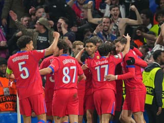 Arsenal dominoval v odvete, PSG nedalo Chelsea šancu a po jasnom triumfe postupuje
