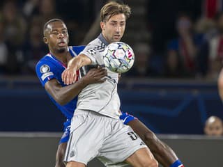 Parížsky ohňostroj a šou dua Dembélé - Torres: Futbalový svet hodnotí prehru Slovana proti PSG