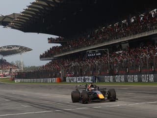 Chaotická a dramatická Veľká cena je na konci: V Sepangu triumfoval Verstappen