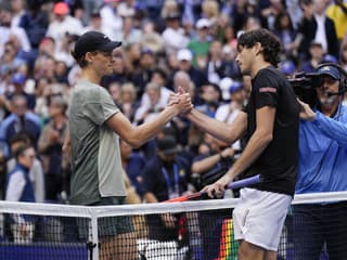 VIDEO Bitka o titul hotová za dve aj štvrť hodiny: Mužské finále US Open sa skončilo príliš rýchlo