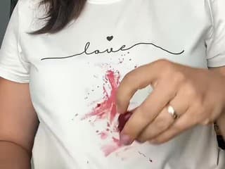 Škvrny od ovocia NEBUDÚ postrachom: Vďaka ľahkému triku zmiznú okamžite!