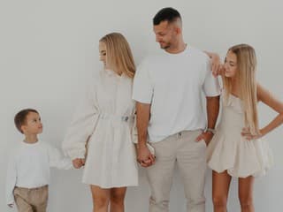 Je z nej 3-NÁSOBNÁ mama: Obľúbená moderátorka ukázala FOTO z pôrodnice!