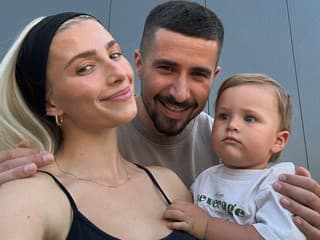 Krásny vianočný stromček už stojí aj u Laury a Martina: Reakciu ich synčeka musíte vidieť!