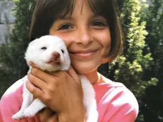 FOTOHÁDANKA Kariéru začala ako dievčatko, prešla si NEŠŤASTNÝMI láskami a dnes vychováva dcérku! Spoznávate známu speváčku?