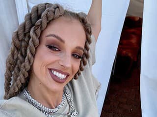 Bude Sima ukazovať svoje dieťa na sociálnych sieťach? Z jej odpovede mrazí!