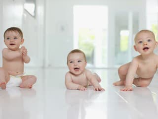 Najobľúbenejšie detské mená za rok 2025: Prvé miesta obhájili minuloročný titul!