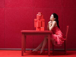 VALENTÍNSKY TEST: Si romantická kráľovná, realistka alebo „unavená hrdinka“?