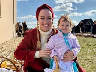 Puklušovej dcérka hviezdou východu! V TOMTO outfite ju ukáže aj v meste!