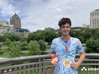 NESKUTOČNÝ objav: Stredoškolák zo Slovenska ovládol SVETOVÚ vedeckú súťaž v USA!
