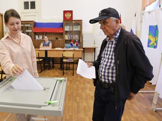 V Rusku sa začali prvé parlamentné voľby od začiatku vojny na Ukrajine