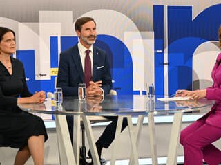 Je Vladimir Putin vojnový zločinec? Opýtal sa divák ministra Blanára
