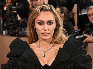 Miley Cyrus má problém. Veľká spevácka ikona ju obvinila z plagiátorstva