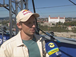 V Bratislave sa pokúsi o svetový rekord. Spovedali sme šampióna, ktorý bude 100 metrov nad Dunajom