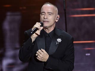 Operácia mu prekazila plány. Eros Ramazzotti odkladá turné