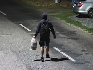 Kradol v potravinách, bare aj v kostole na juhu Slovenska. Polícia ho už zadržala