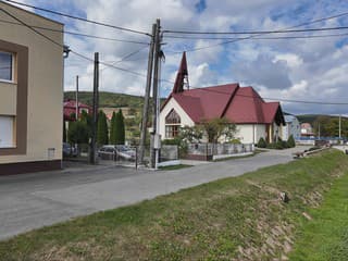 „Najprv bolo počuť výbuch a potom sa pod nevestou začala hýbať posteľ.“ Ľudia opísali zemetrasenie na Slovensku