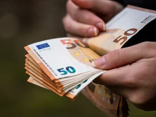 Tisíce Slovákov si polepšia. Dôležitá dávka bude vyššia o 183 %