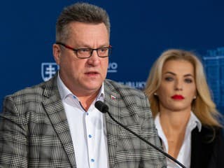 Odpočúvanie a vodičák na polícii. Šéf Fondu na podporu umenia priťahuje pozornosť