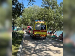 FOTO: Tragédia na obľúbenom bratislavskom jazere. Muž sa išiel kúpať, z vody sa už nevynoril