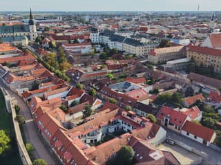 Po 33 rokoch končí. Prvý supermarket na Slovensku definitívne zatvoria, nahradiť ho má „mrakodrap“