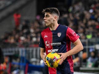 Lens prejavilo záujem o slovenského reprezentanta. Cagliari odmietlo milióny, Francúzi sa nechcú vzdať