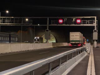 Z ulíc slovenského mesta zmizla viac ako polovica kamiónov. Stačili na to dva týždne