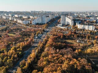 Zabudnite na Chorvátsko či Taliansko. Turisti čoraz viac objavujú nečakanú krajinu