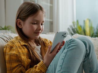 AI nie je kamarát ani psychológ. Expertka radí rodičom, ako naučiť deti používať umelú inteligenciu