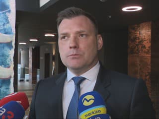 Taraba môže pripraviť koalíciu o väčšinu. Črtá sa trojica, ktorá by zmenila pomery v parlamente