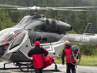 S bábätkami v kočíkoch zišli zo značenej trasy. Pre 36 turistov museli vyraziť záchranári