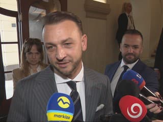 Cesta Šutaja Eštoka na Formulu 1 má ďalšie otázniky. Polícia však prípad opäť uzavrela